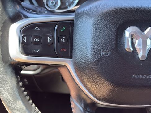 Used 2020 RAM 1500 Big Horn AWD/4WD image 14