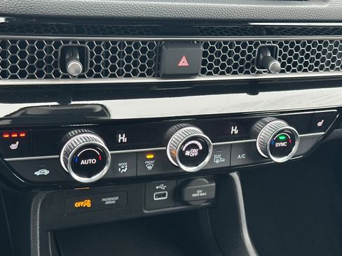 Used 2023 Honda Civic EX image 19