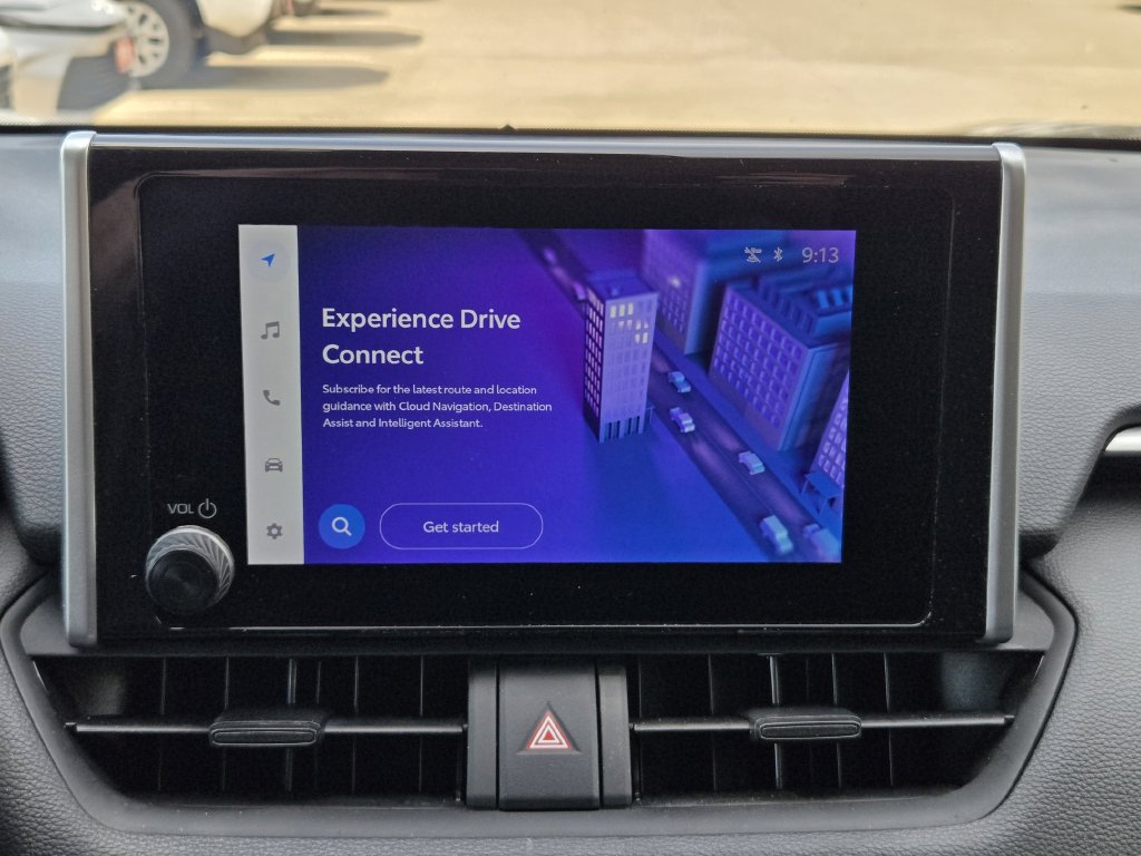 Used 2024 Toyota RAV4 XLE FWD image 13