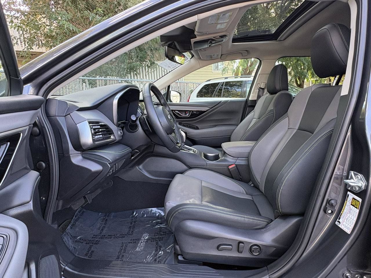 Used 2025 Subaru Outback Onyx Edition AWD/4WD image 3