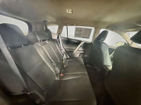 Certified 2018 Toyota RAV4 LE FWD image 23