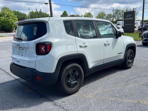 Used 2020 Jeep Renegade Sport FWD image 4