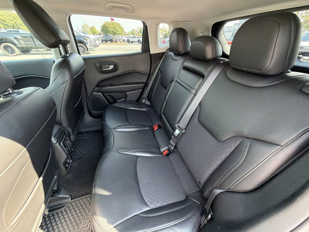 Used 2019 Jeep Compass Latitude AWD/4WD image 25