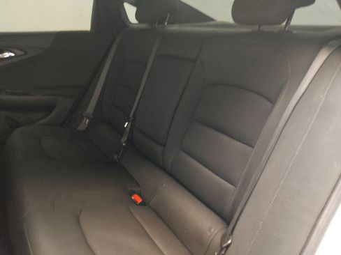 Used 2020 Chevrolet Malibu LT FWD image 18