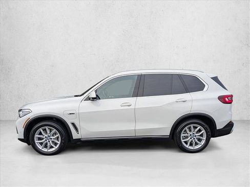 Used 2023 BMW X5 xDrive45e w/ Executive Package image 9