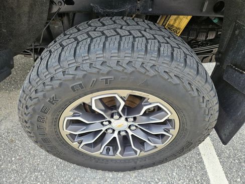 Used 2020 Chevrolet Colorado ZR2 AWD/4WD image 14