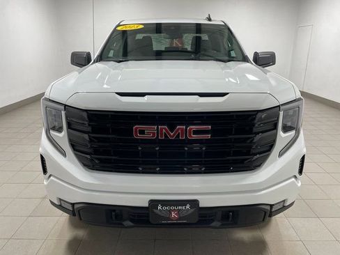 Used 2023 GMC Sierra 1500 Elevation AWD/4WD image 2