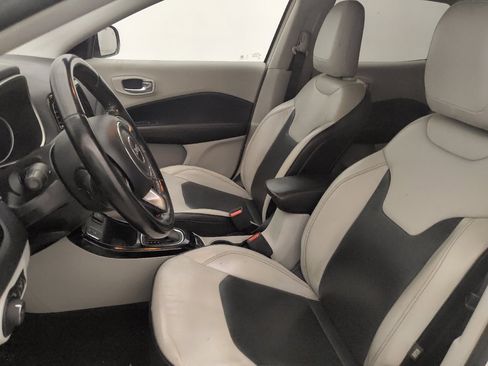 Used 2021 Jeep Compass Limited FWD image 17