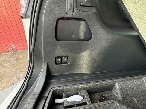 Used 2019 Ford Edge SEL w/ Equipment Group 201A image 91