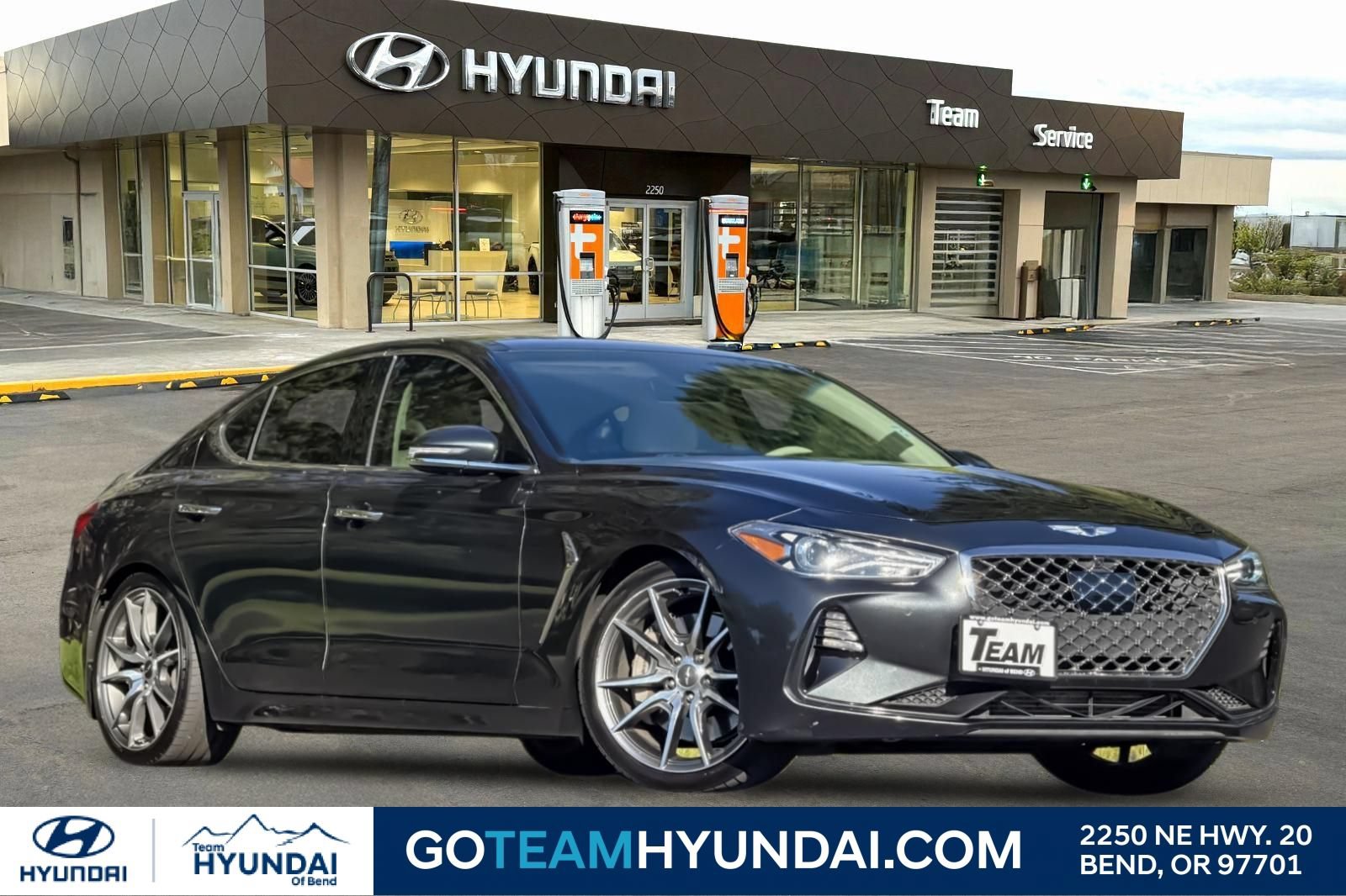 Used 2019 Genesis G70 3.3T Design RWD image 1