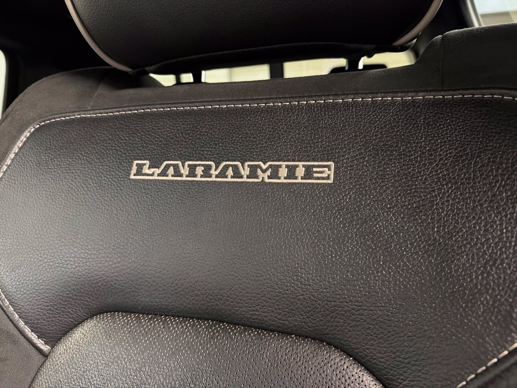 Used 2019 RAM 1500 Laramie w/ Sport Appearance Package AWD/4WD image 28