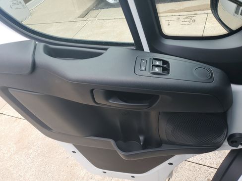 Used 2025 RAM ProMaster 2500 w/ Storage Group image 7