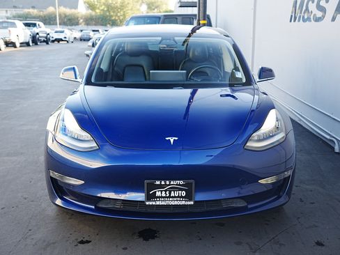 Used 2018 Tesla Model 3 Long Range image 2