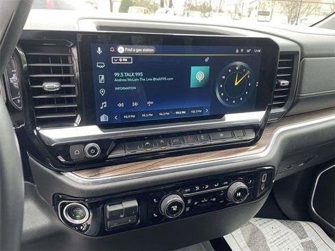 Used 2025 Chevrolet Silverado 1500 LT image 23