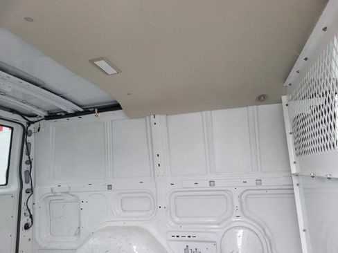 Used 2005 Chevrolet Astro image 45