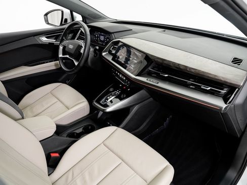 Used 2022 Audi Q4 e-tron Premium Plus image 20