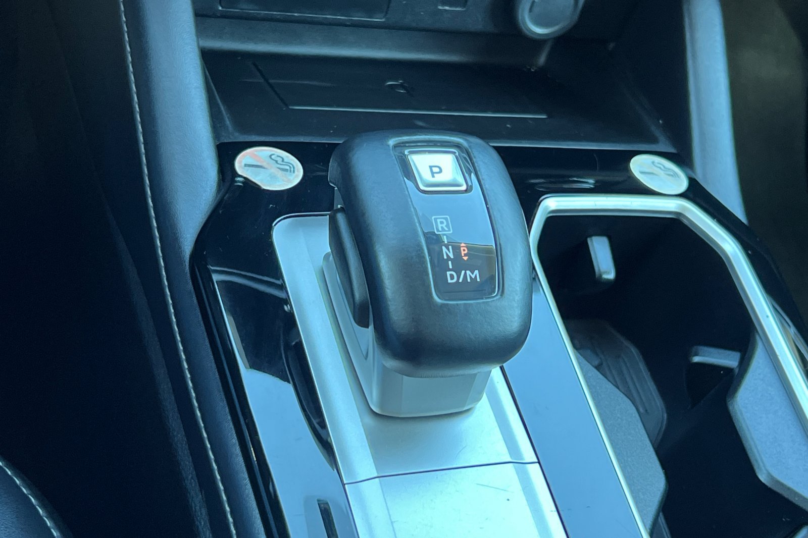 Used 2025 Mitsubishi Outlander SE FWD image 23