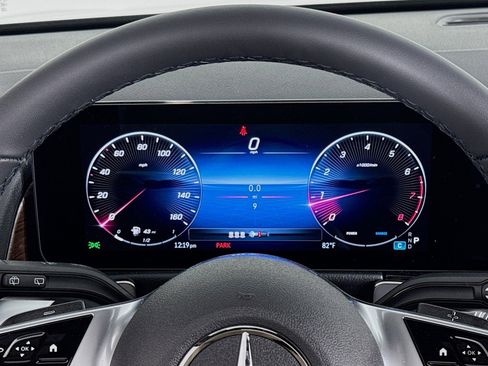 New 2026 Mercedes-Benz GLB 250 image 18