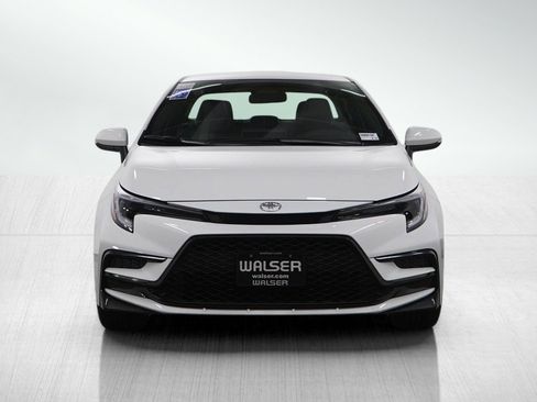 Used 2025 Toyota Corolla SE image 8