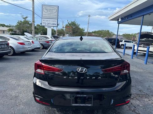 Used 2019 Hyundai Elantra SEL image 4