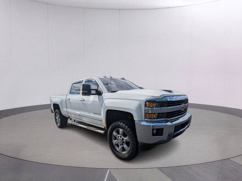 Used 2017 Chevrolet Silverado 2500 LTZ w/ Duramax Plus Package AWD/4WD image 7