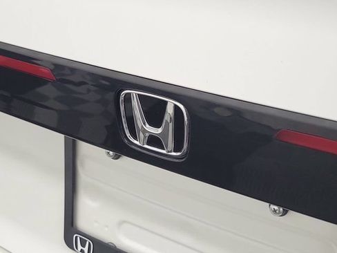 Certified 2025 Honda Accord SE image 7