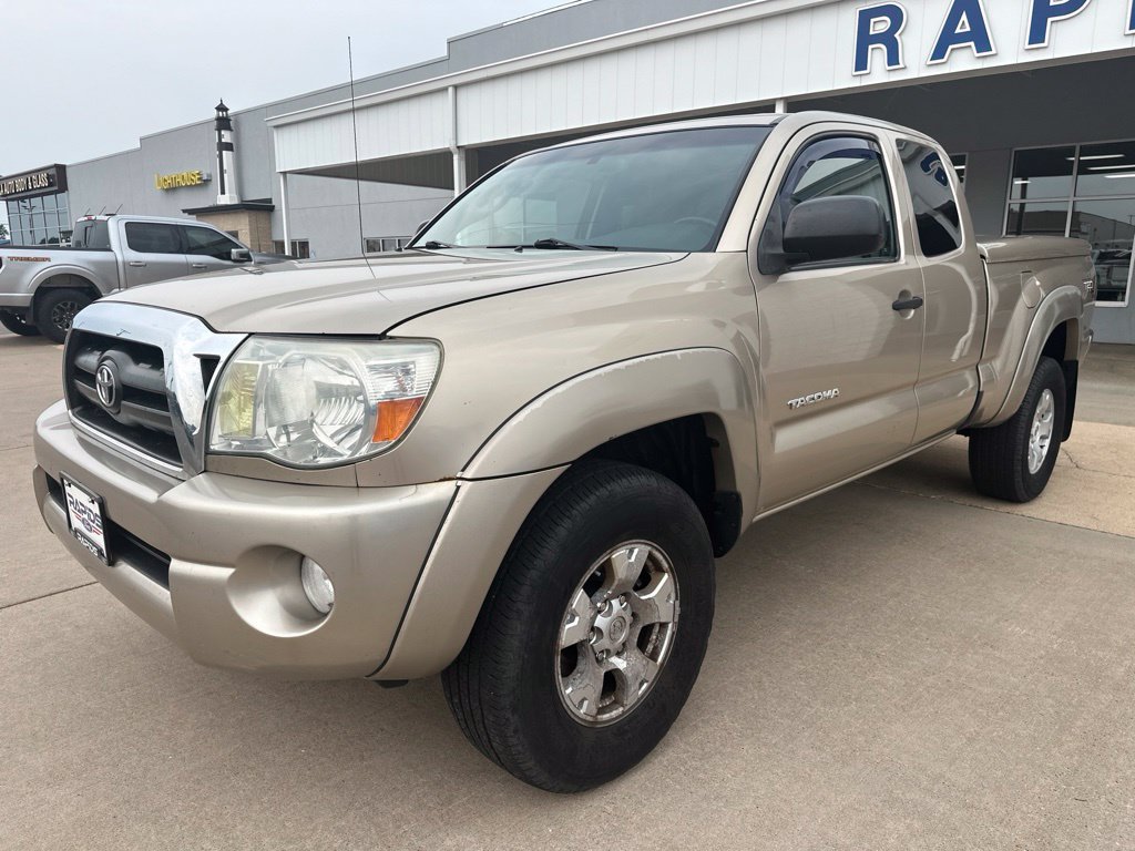 Used 2007 Toyota Tacoma 4x4 Access Cab V6 w/ TRD Off-Road Pkg #1 image 2