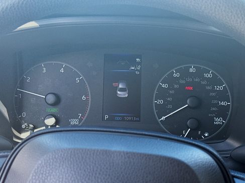 Used 2025 Toyota Corolla LE image 11