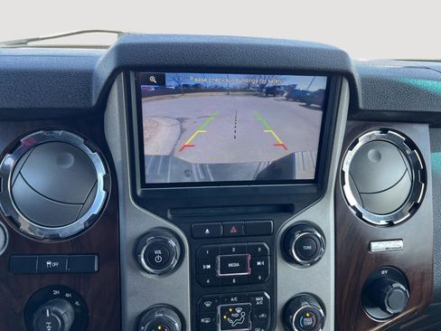 Used 2013 Ford F350 Lariat image 36