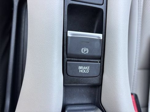 Used 2025 Honda HR-V EX-L image 36