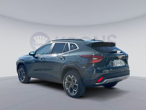 New 2026 Chevrolet Trax LT w/ Driver Confidence Package image 4