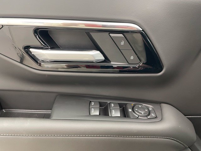 New 2026 Chevrolet Suburban LS w/ Max Trailering Package AWD/4WD image 10