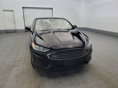 Used 2020 Ford Fusion SE image 14