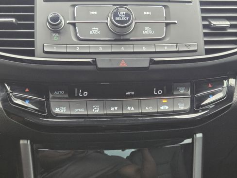 Used 2017 Honda Accord Sport Special Edition image 16