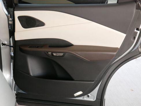 Used 2024 Lexus RX 350h w/ Convenience Package image 18