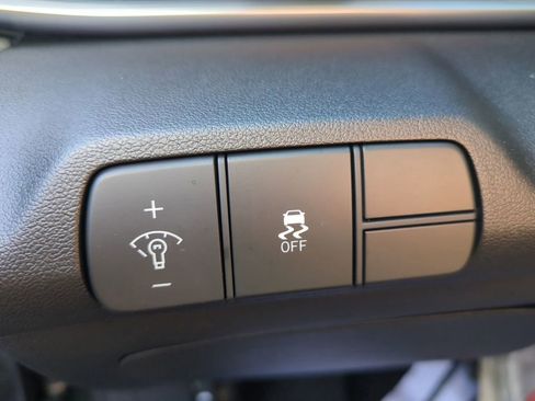 New 2026 Hyundai Elantra Limited image 28