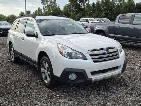 Used 2014 Subaru Outback 2.5i Limited AWD/4WD image 2