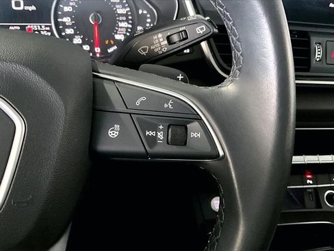 Certified 2022 Audi Q5 2.0T Premium w/ Convenience Package image 12