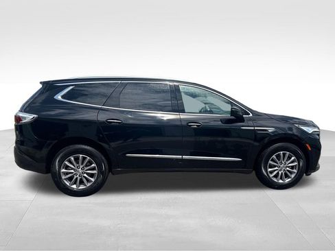 Used 2024 Buick Enclave Essence AWD/4WD image 16