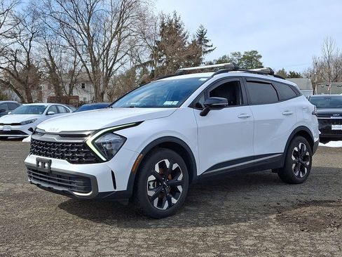 Certified 2023 Kia Sportage X-Line image 3