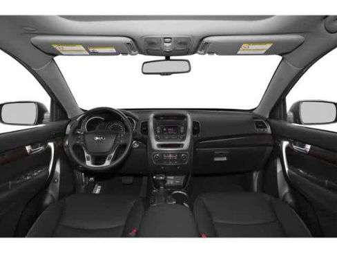 Used 2015 Kia Sorento LX image 9