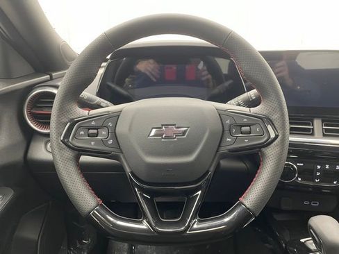 New 2026 Chevrolet Trax RS w/ Sunroof Package image 12