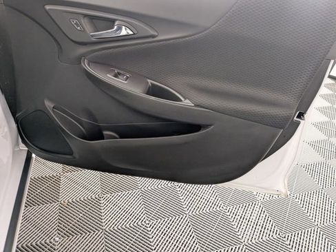 Certified 2023 Chevrolet Malibu LS image 31