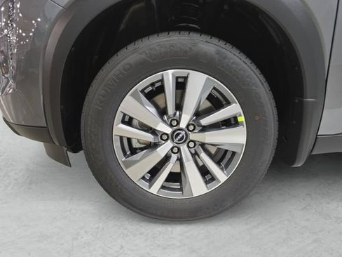 New 2026 Nissan Pathfinder SL FWD image 23