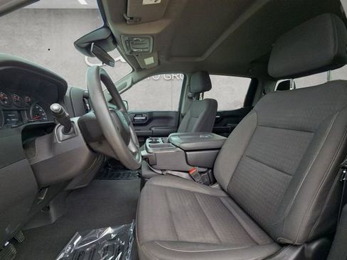 Used 2023 Chevrolet Silverado 1500 Custom Trail Boss AWD/4WD image 19