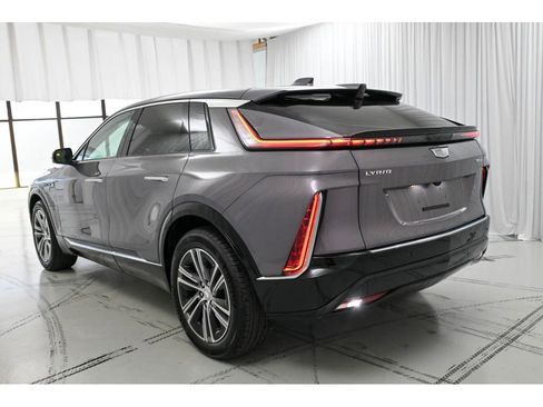 New 2026 Cadillac Lyriq Luxury image 5