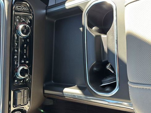 New 2026 GMC Sierra 2500 SLT w/ SLT Premium Package image 34