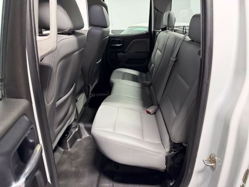 Used 2015 Chevrolet Silverado 2500 W/T AWD/4WD image 16