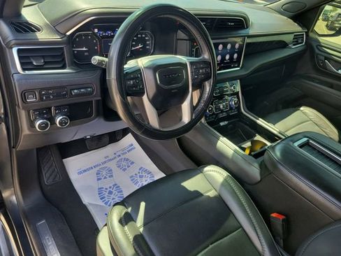 Used 2021 GMC Yukon XL Denali AWD/4WD image 17