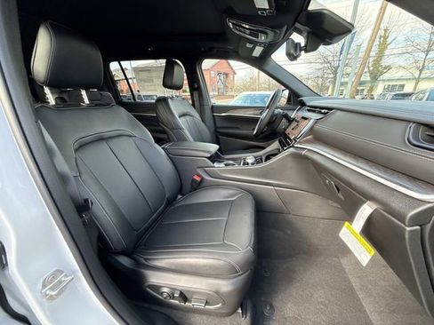 New 2026 Jeep Grand Cherokee L Limited AWD/4WD image 41